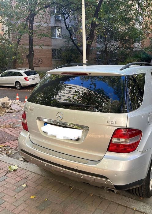 Mercedes ML 320 CDI din 2006 are 224 cai putere din fabrică.