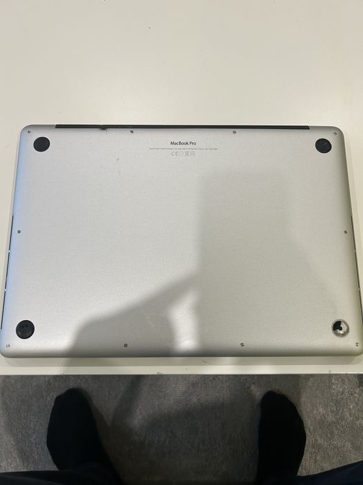 Macbook  pro за части