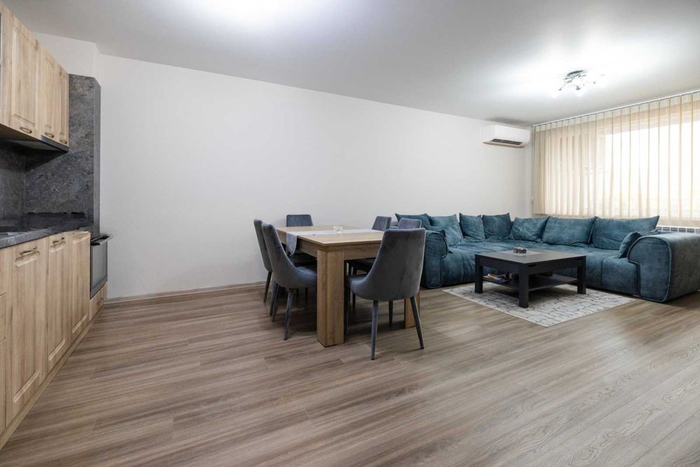 Продава се Тристаен апартамент в Пловдив, Коматевски възел - 133 кв.м за 816 €/кв.м - Снимка #2