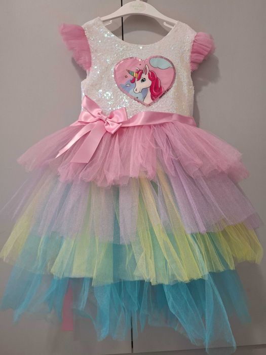 Праздничное нарядное платье