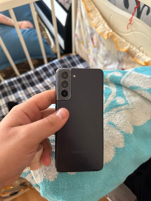 Samsung s21 8/128