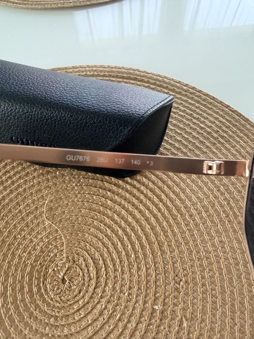 Слънчеви очила GUESS