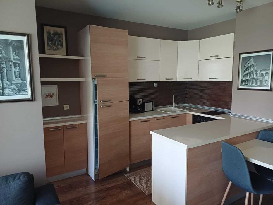 Дава се под наем Двустаен апартамент в София, Център - 65 кв.м за 700 € - Снимка #1