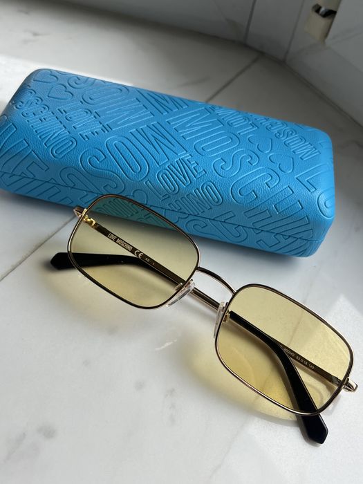 Слънчеви очила Love Moschino