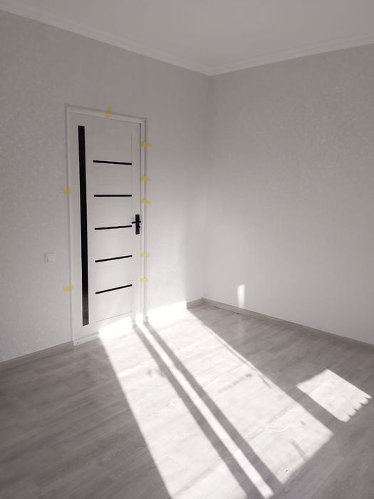 Ипотека нет. 1 комнатный общежития 19м2  с удобствами на Ташсельмаш