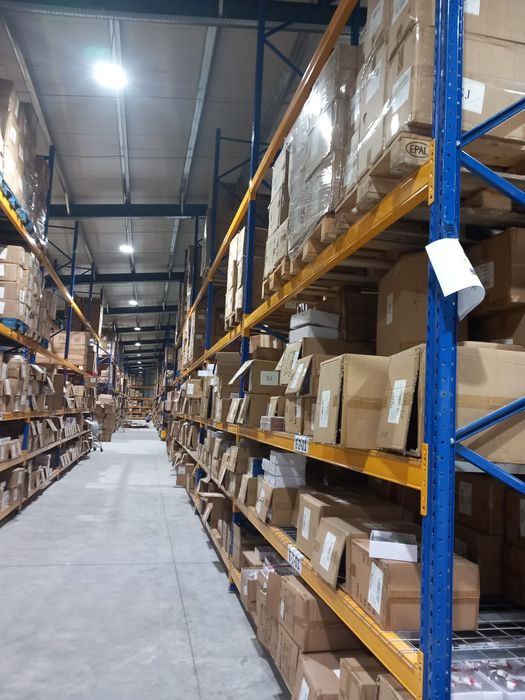 Rafturi metalice 600m
