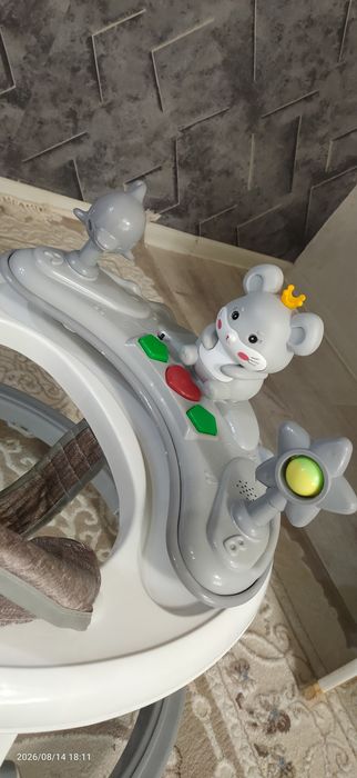 Продам ходунки детские