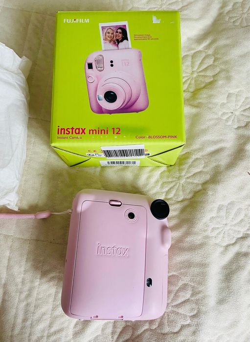 Фотоаппарат Instax mini 12