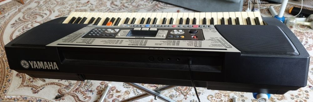 Продам синтезатор Yamaha PSR- 350