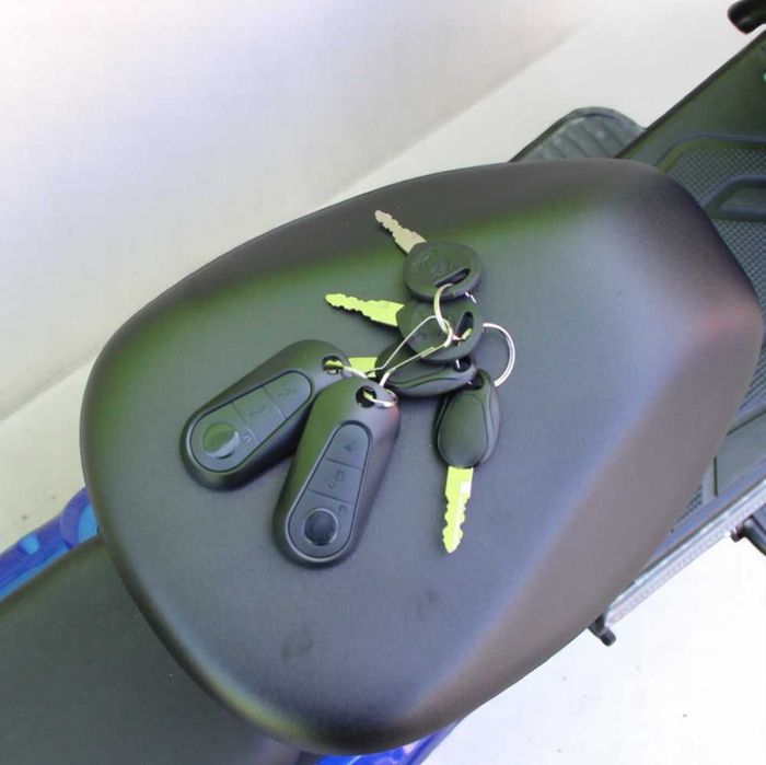 Електрически мотопед с педали MaxMotors EBZ 14 500W/48V/12Ah - BLUE