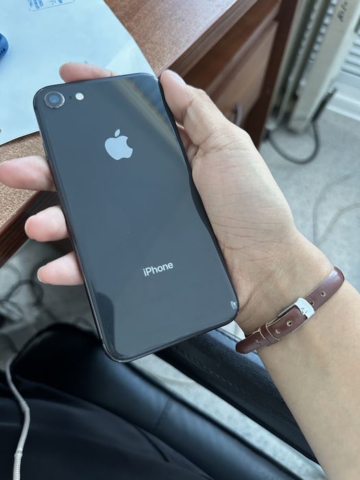 iPhone 8 Black 64 ГБ 100% АКБ