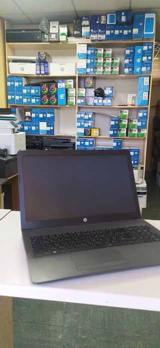 Продается ноутбук hp 250 G7
