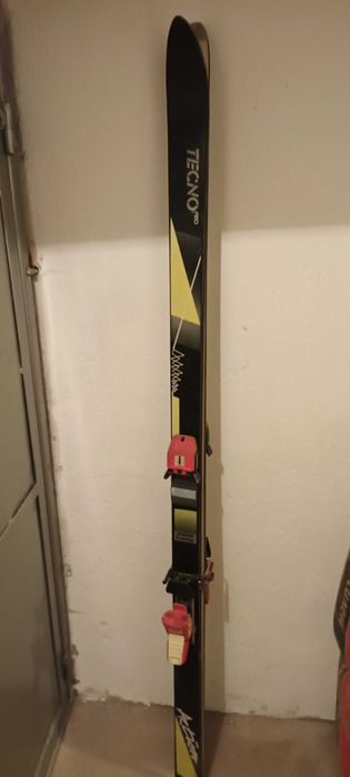 Комплект от ски, щеки и обувки