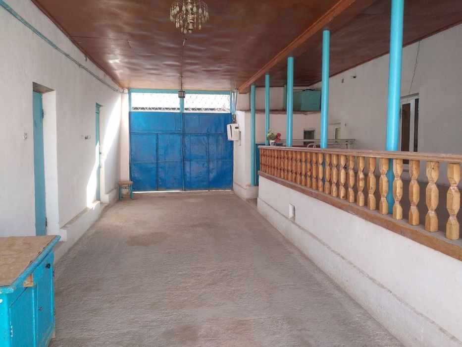 Hovli sotiladi.   Navoiy shahar Guliston MFY