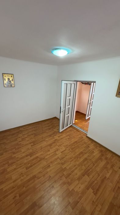 Vand casa + teren in Targu Frumos