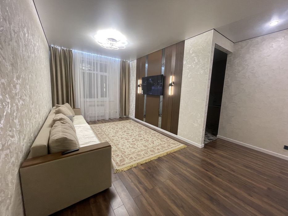 Продам двух комнатную квартиру