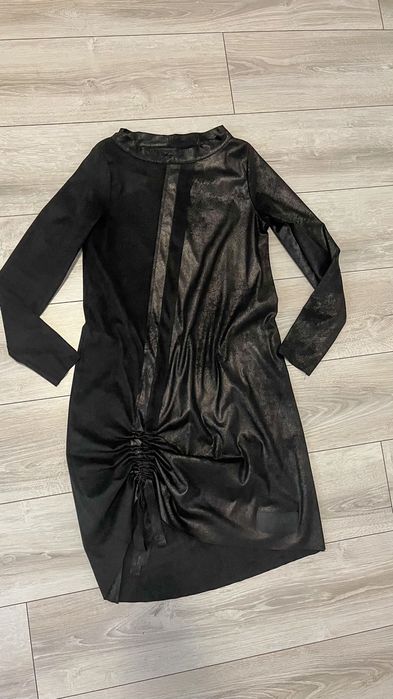 Черна велурена рокля/туника Negative