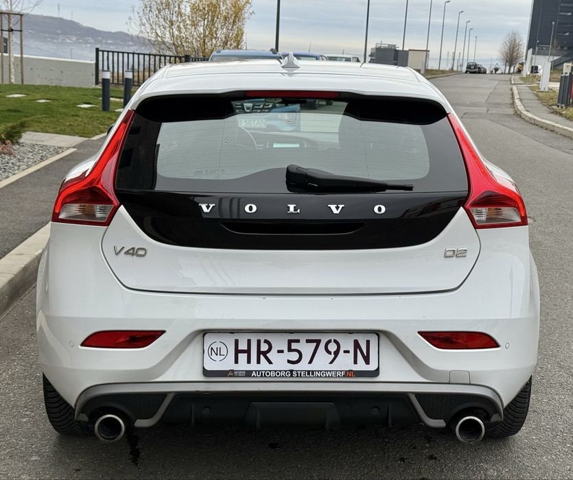 Volvo V 40 2.0 diesel euro 6 R Design 2016