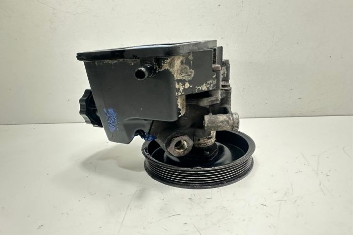 Pompa servodirectie 2.2 cdi 0034667101 Mercedes-Benz Vito W639 seria
