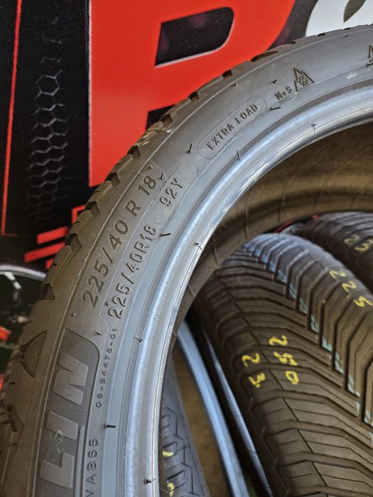 225 40 18 Michelin Cross Climate 2 m+s