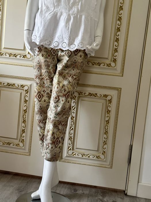 Джинсы женские