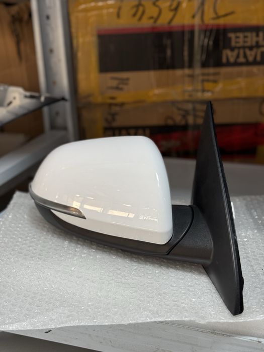 Kia Seltos китайской сборки зеркало заднего вида