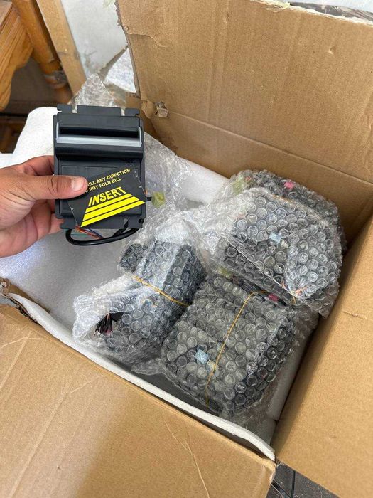 kupyurapriyomnik genisus 7 xama pulni oladi  Купюроприемник генисус 7