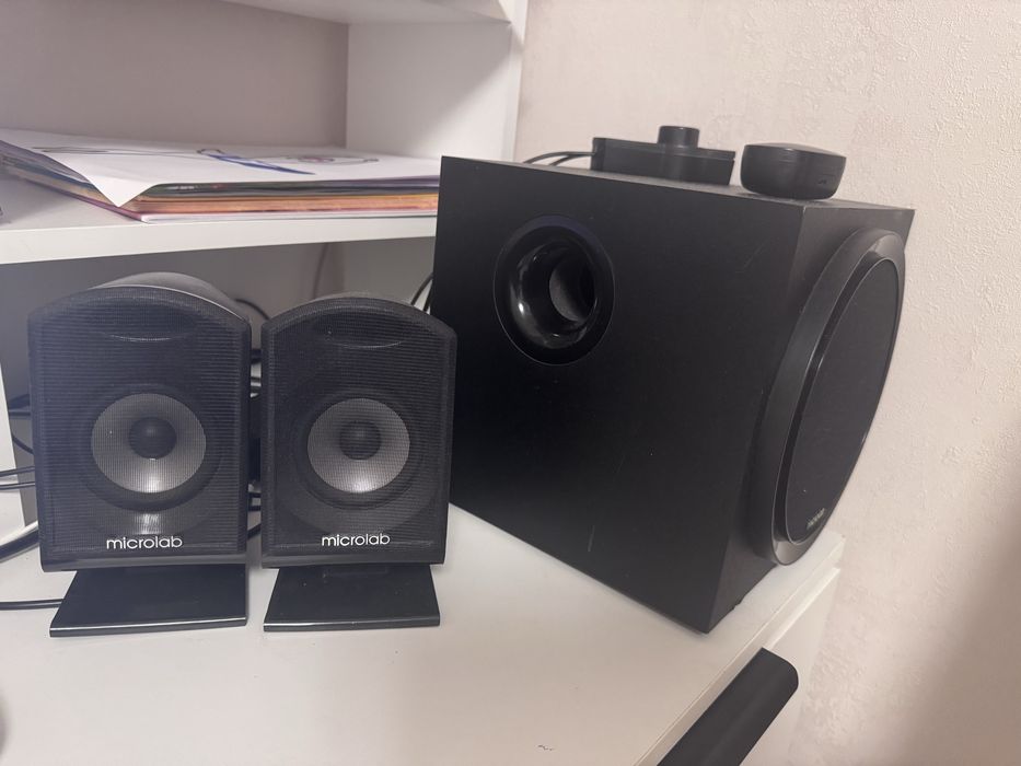 Сабвуфер продам microlab