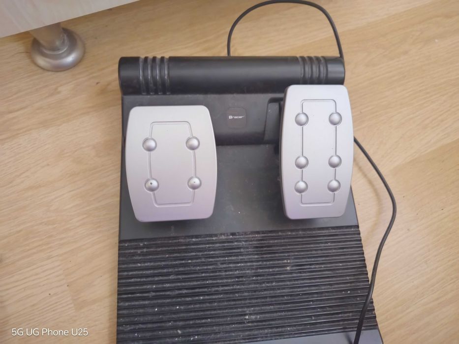 Волан и педали за ps 4