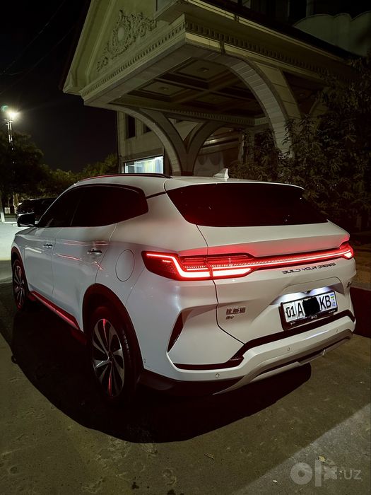 BYD song plus chenpion 605 sotiladi