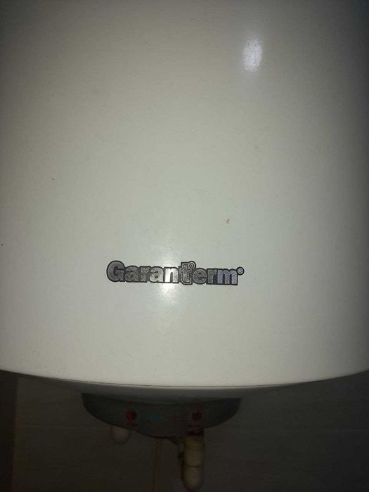 Б\у     Аристон 80литр (сув киздирувчи) сотилади.