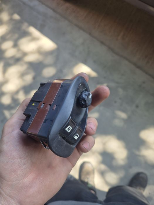 Ел.стъкла пежо 206