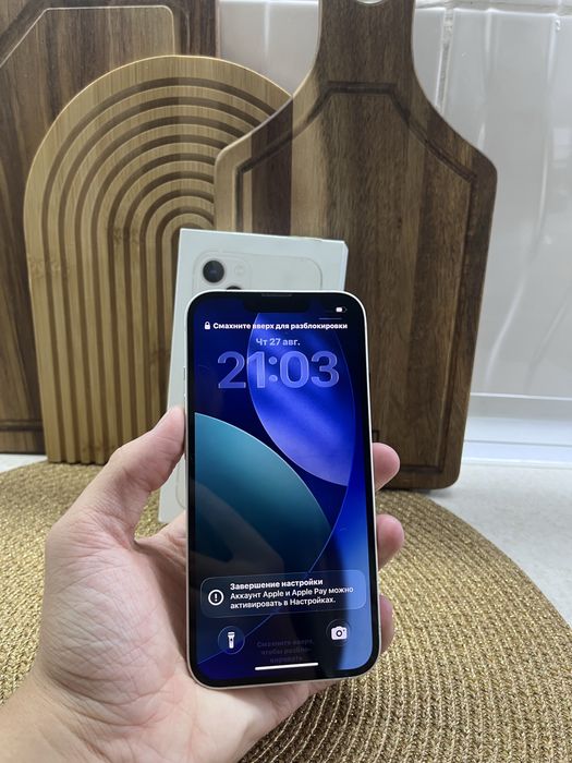 iPhone айфон 13 в отличном состоянии !