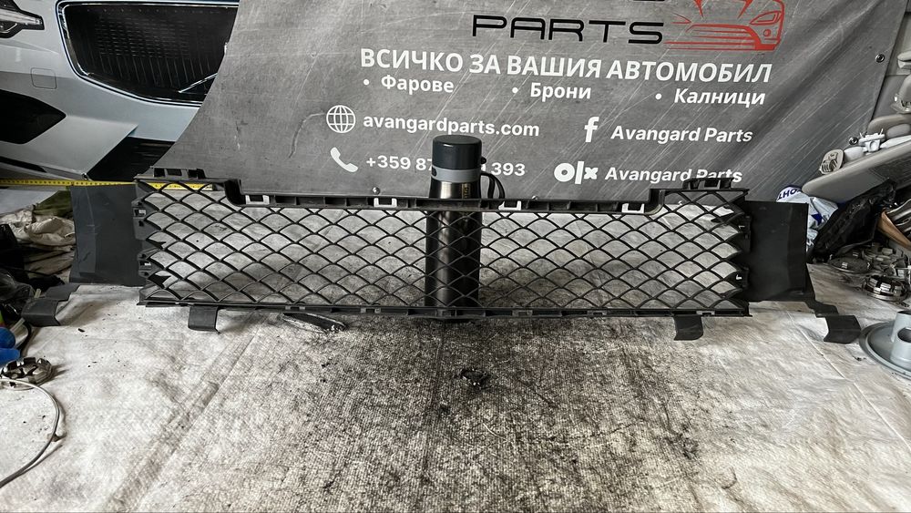 Mercedes Vito предна решетка