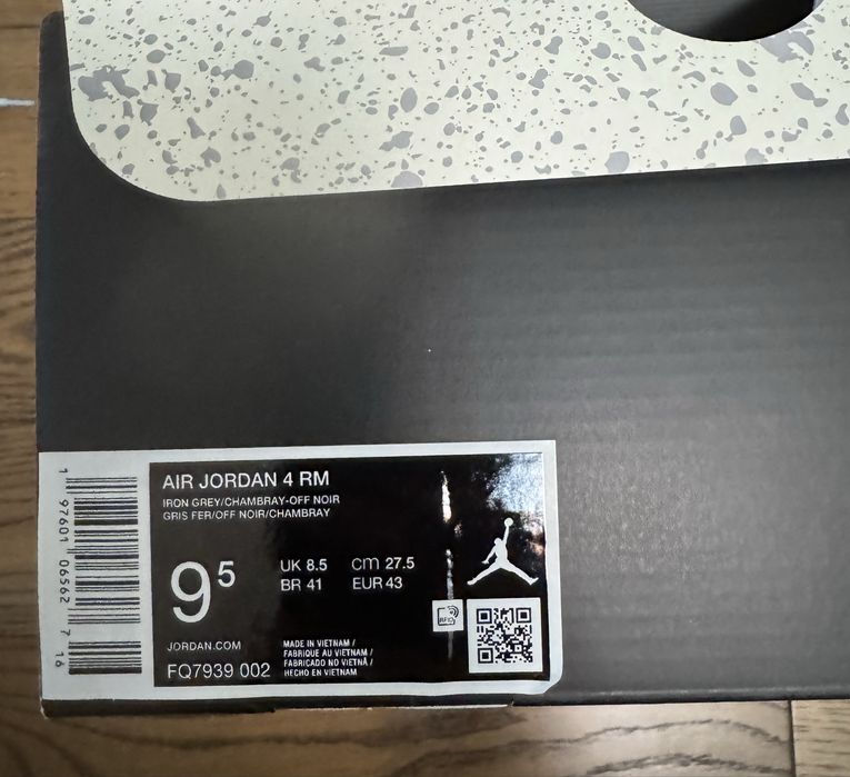 Nike Air Jordan 4 RM, оригинални, 43 размер маратонки