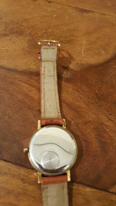 Рядък винтидж часовник Mondaine VOLVO TOUR – за любители на голфа