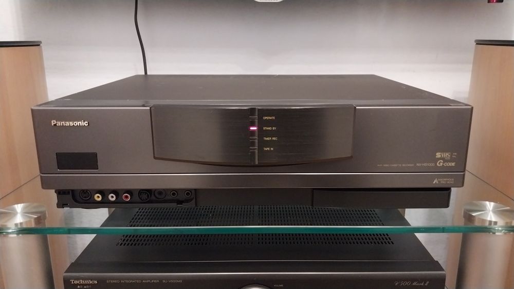 Panasonic NV-HS1000 Hi-Fi STEREO S-VHS видеомагнитофон