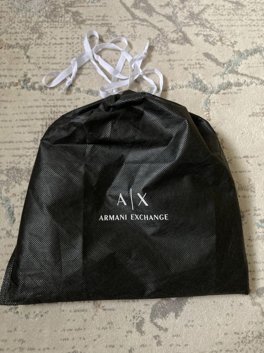 продам барсетку от Armani