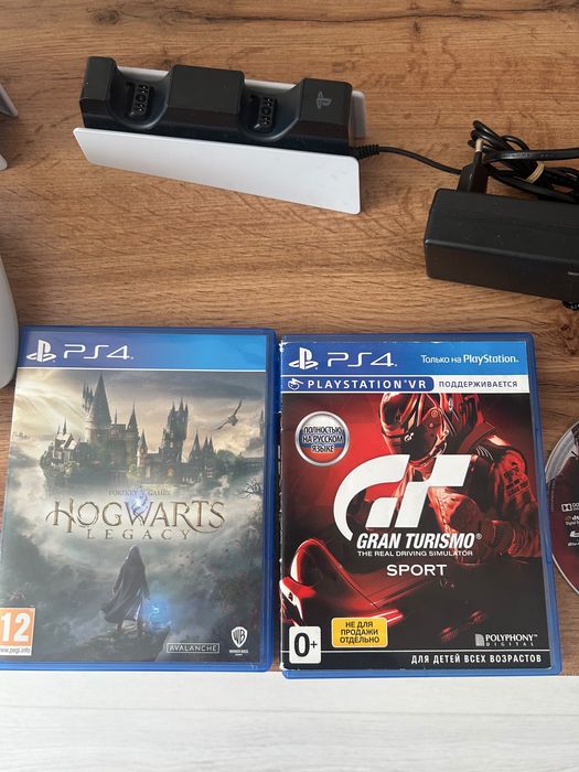 Плэйстейшен PS 5 с дисководом + 2 геймпада