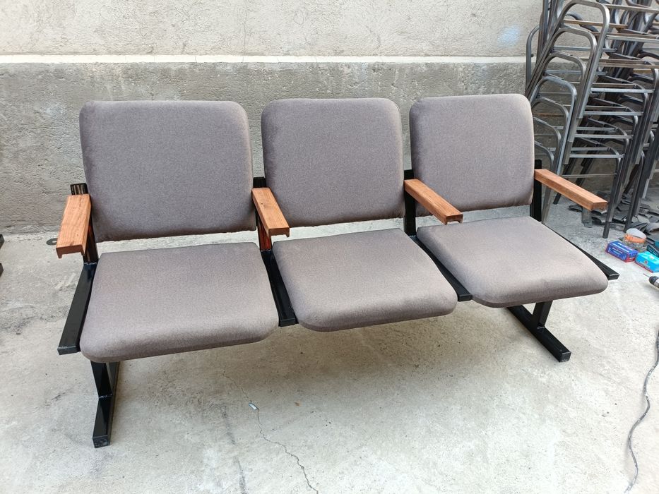 Театралые кресла