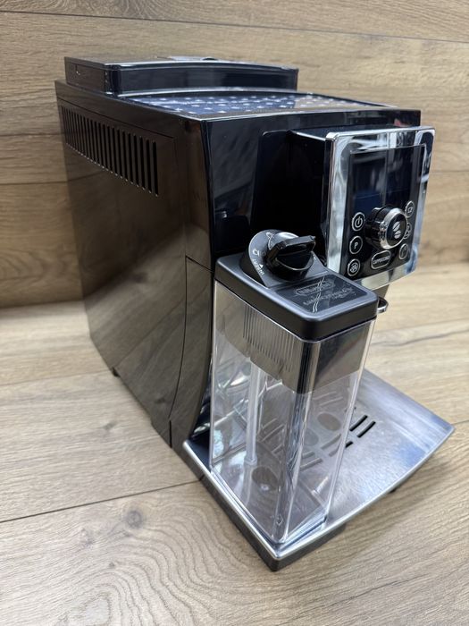 Продавам кафемашина Delonghi cappuccino Type:ECAM23.466.B