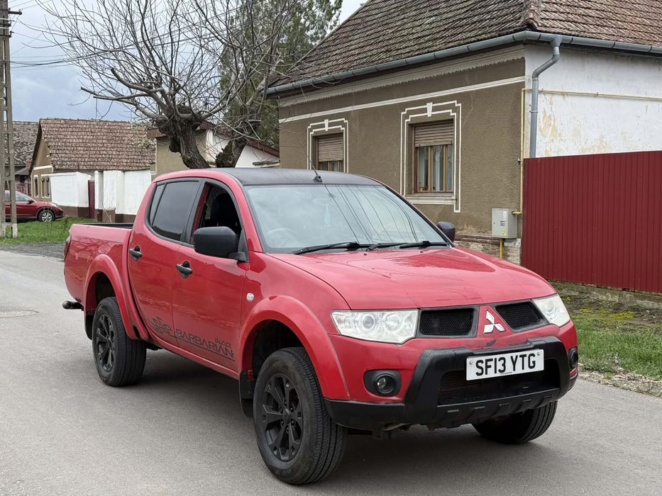 Mitubishi L200 2013