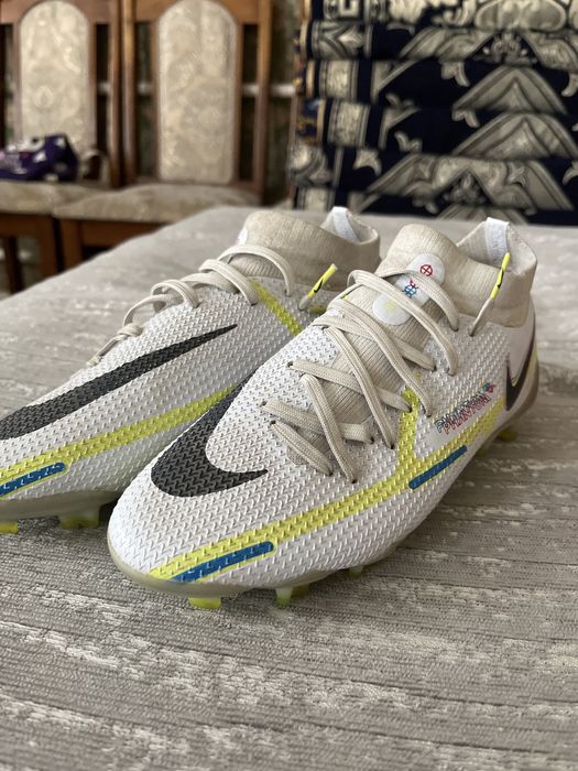 Бутсы nike phantom