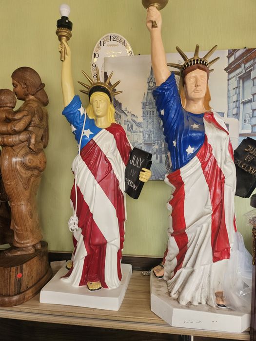 Статуя Елвис Пресли 1.25 -полеризин