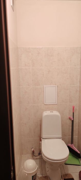 Продам 1 комнатную аэропорт 35А
