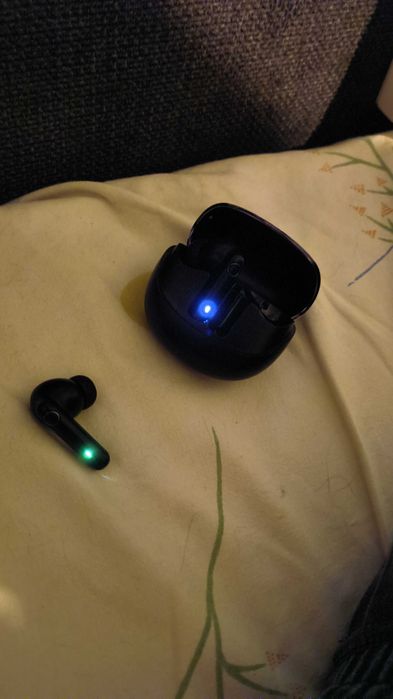 Слушалки Acer с Bluetooth