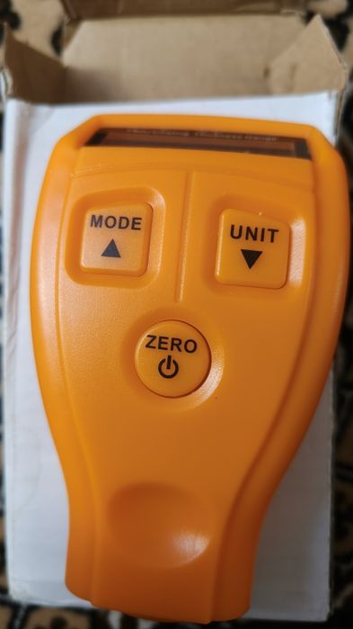 Aparat măsurat grosime strat/înveliș vopsea auto. Tester.