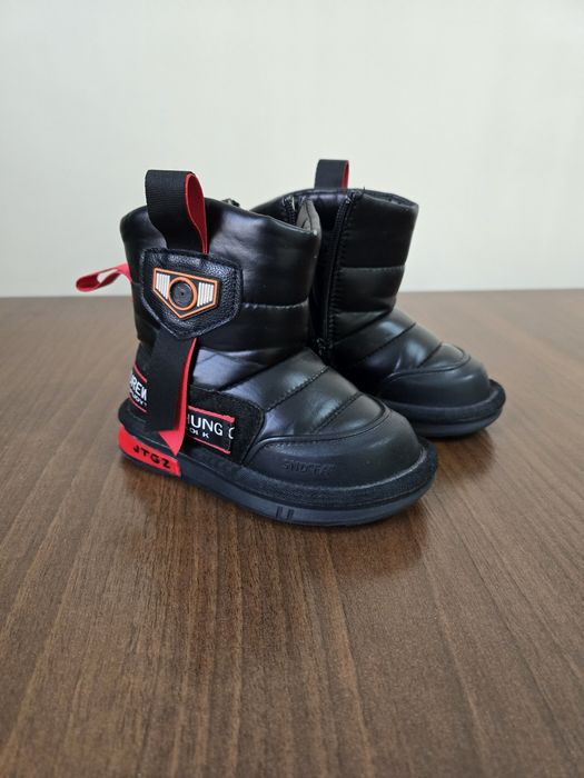 Продам детс3ие сапожки