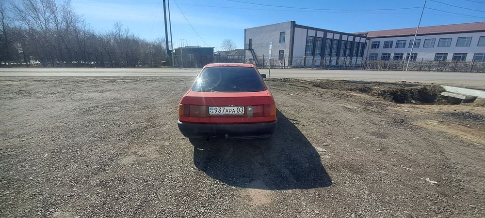Продам ауди 80 срочно