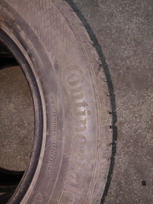 Vând 2 cauciucuri iarna 215 65 16